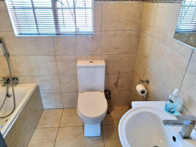 4 Bedroom Property for Sale in Flamwood North West
